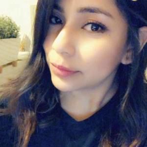 Meet your Posher, Yesenia